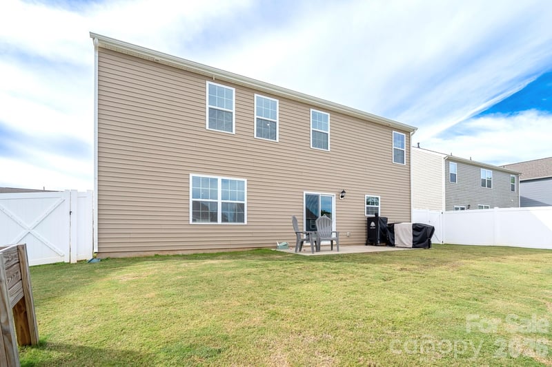 121 Giant Oak Ave, Statesville, NC 28677