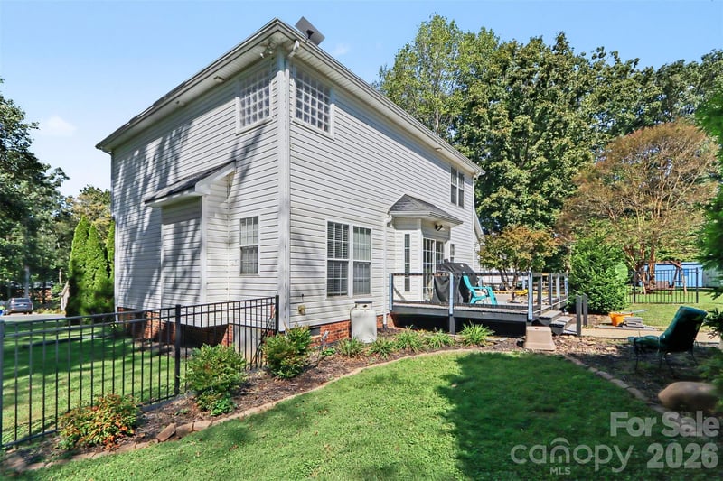 1233 Waterford Rd, Lincolnton, NC 28092