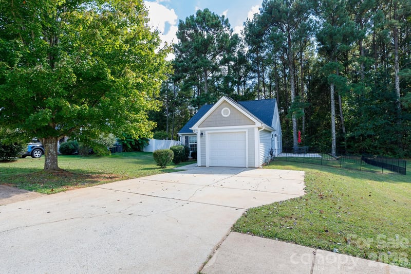 229 Chicago Ln, York, SC 29745