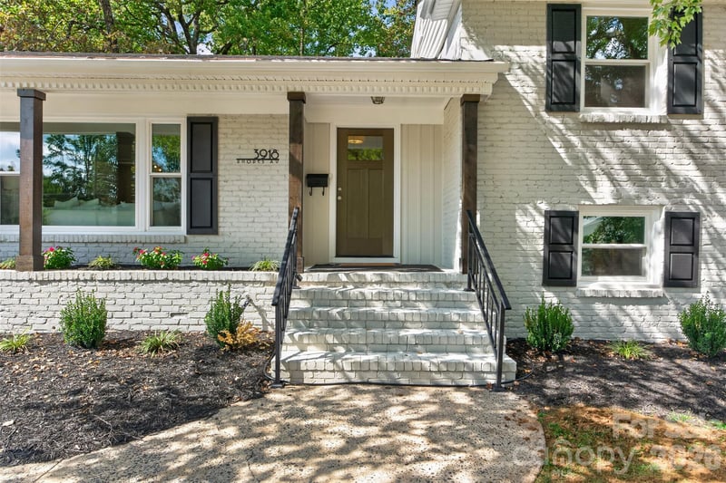 3918 Rhodes Ave, Charlotte, NC 28210