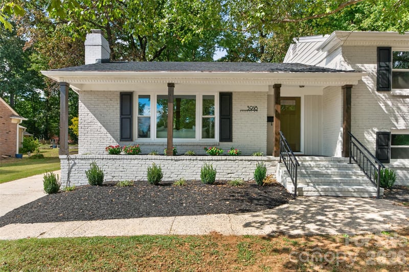 3918 Rhodes Ave, Charlotte, NC 28210