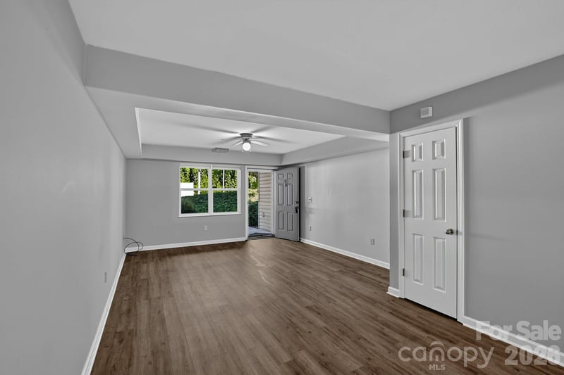 505 Carlyle Way, Asheville, NC 28803