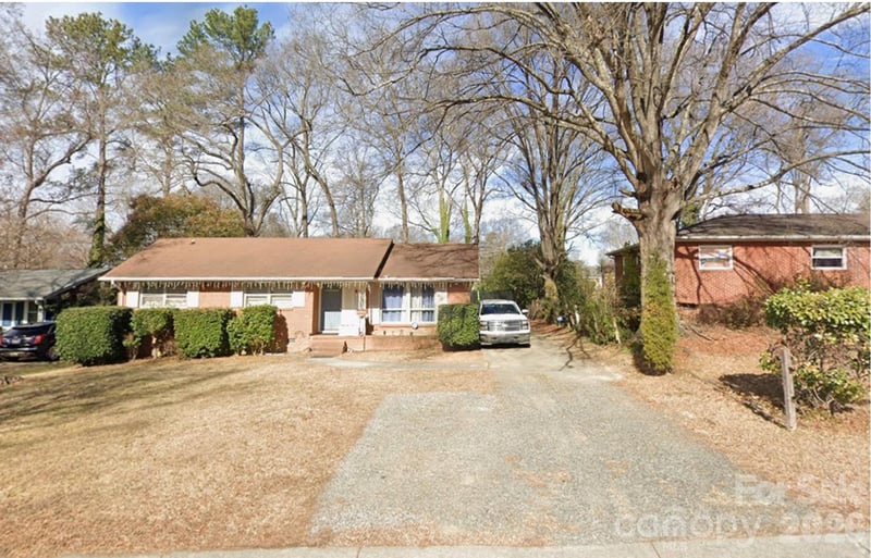 3819 Farmview Rd, Charlotte, NC 28205
