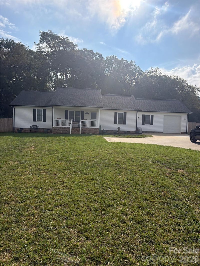 3664 Straw Field Trl, Lincolnton, NC 28092