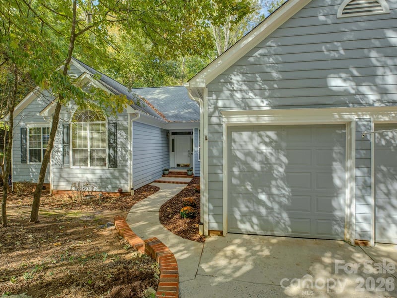 9207 Rainbow Forest Dr, Charlotte, NC 28277