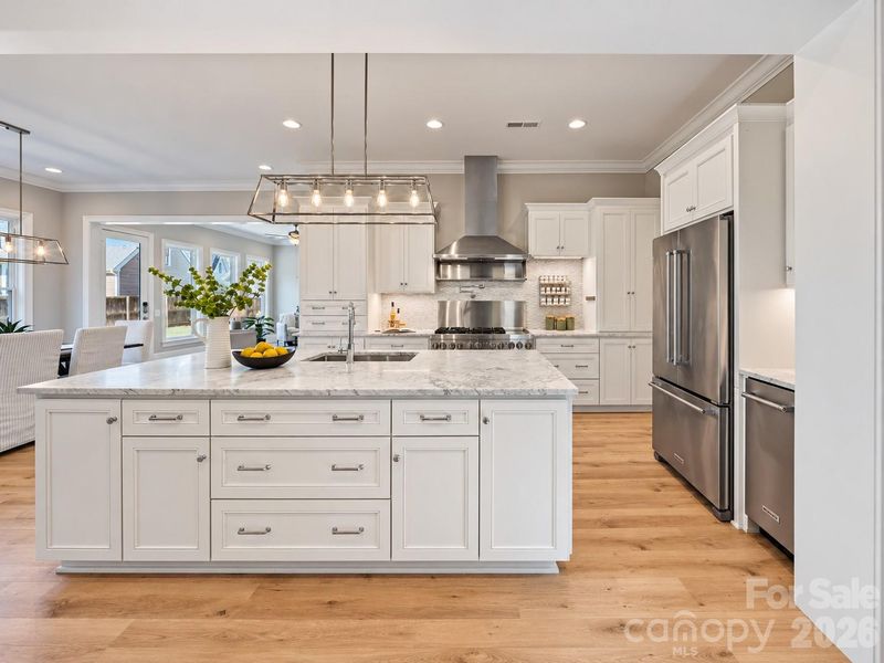 3416 Little Hope Rd, Charlotte, NC 28209