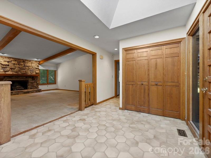 3003 Sourwood Trl, Hendersonville, NC 28739