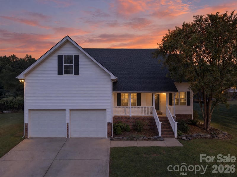 108 Duval Ct, Mooresville, NC 28117