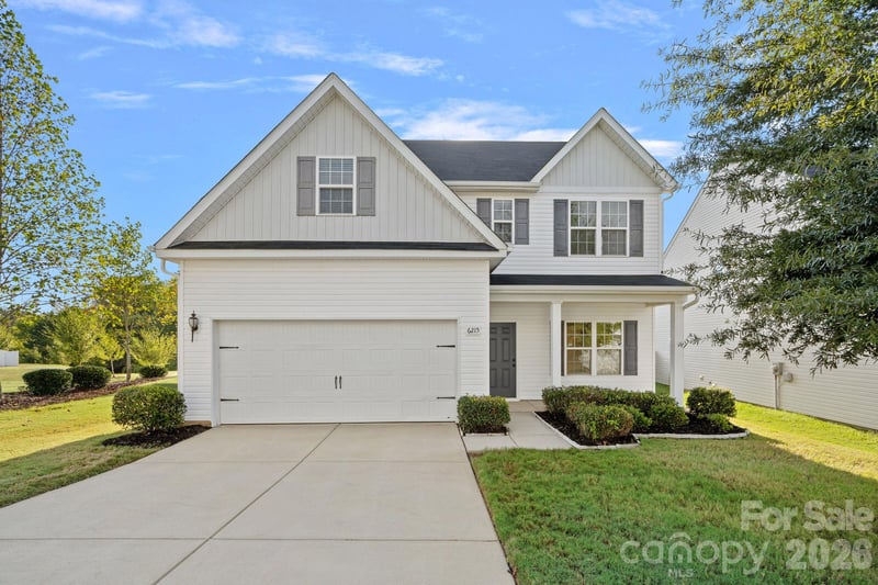 6215 Paw Village Rd, Charlotte, NC 28214