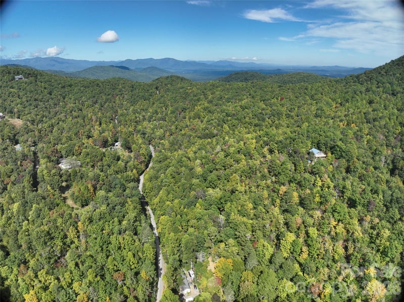 81 Bird Creek Estates Rd, Black Mountain, NC 28711