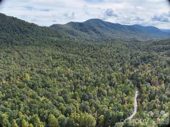 81 Bird Creek Estates Rd, Black Mountain, NC 28711