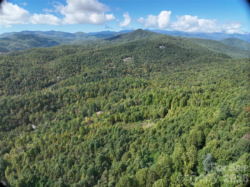 81 Bird Creek Estates Rd, Black Mountain, NC 28711
