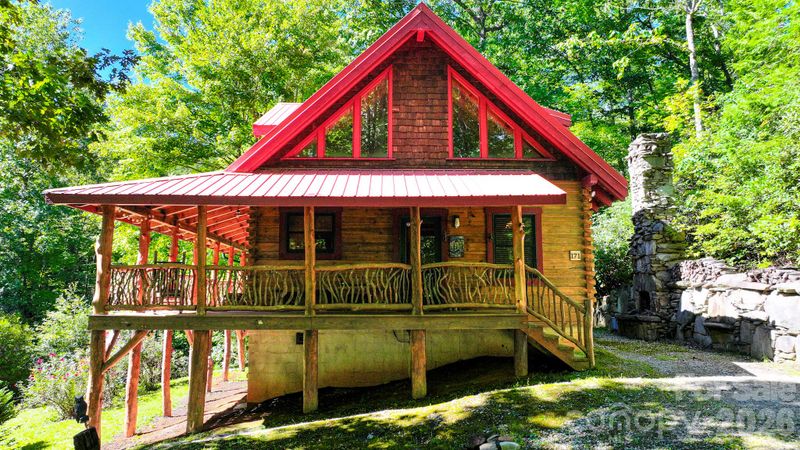 171 Camp Elliott Rd, Black Mountain, NC 28711