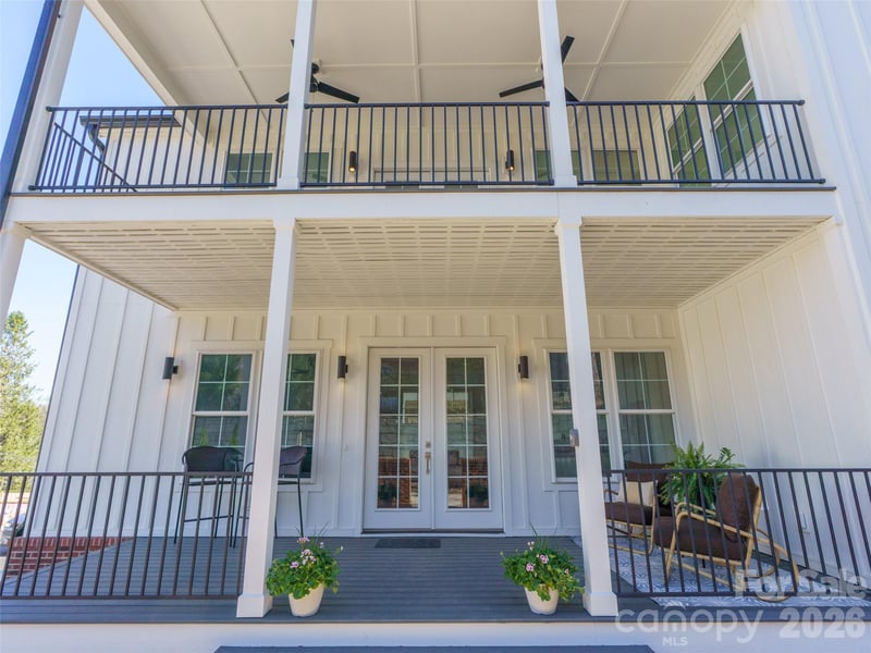 21 Skyvue Ct #G, Saluda, NC 28773