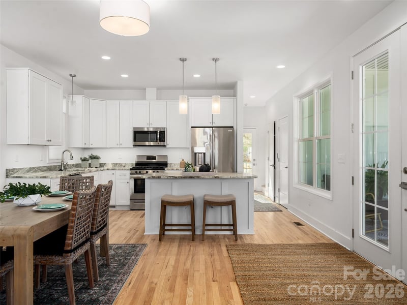 21 Skyvue Ct #G, Saluda, NC 28773