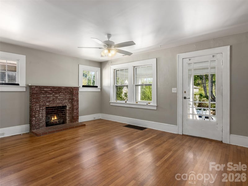33 Madeline Ave, Asheville, NC 28806