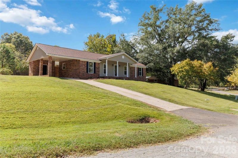 111 Education Ln, York, SC 29745