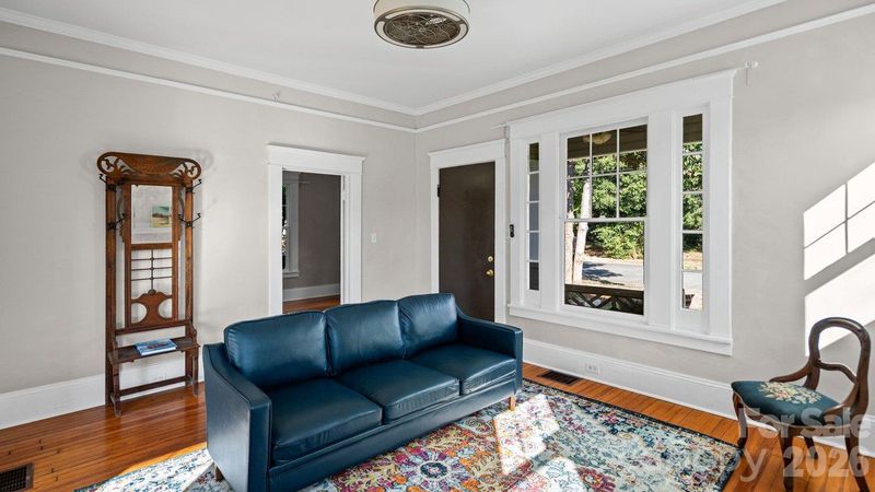 605 Oakland Ave, Charlotte, NC 28204