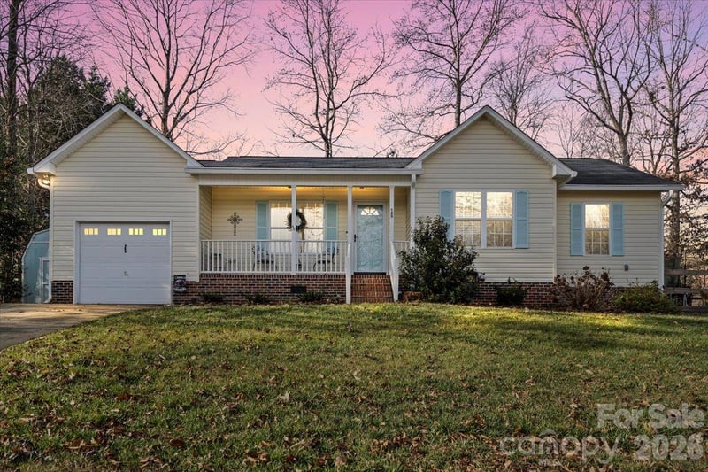 169 Meadow Glen Dr, Troutman, NC 28166