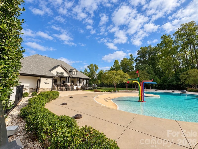 8149 Merryvale Ln, Charlotte, NC 28214