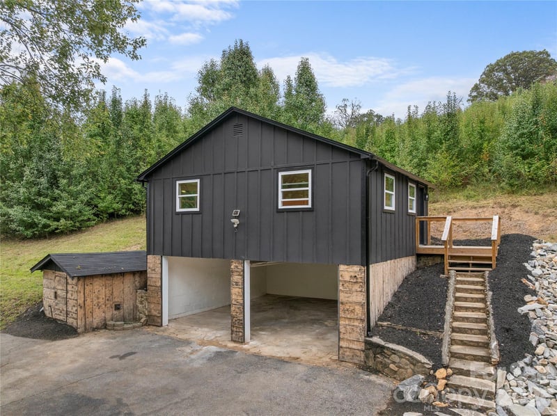 1277 Henson Cove Rd, Canton, NC 28716