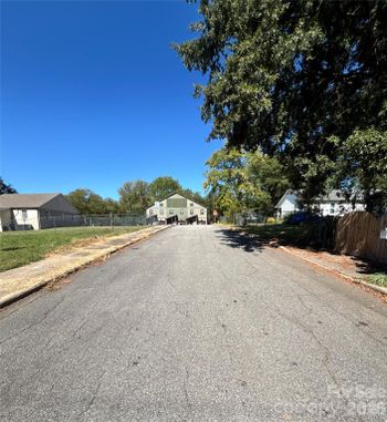 3417 Grant St, Charlotte, NC 28208