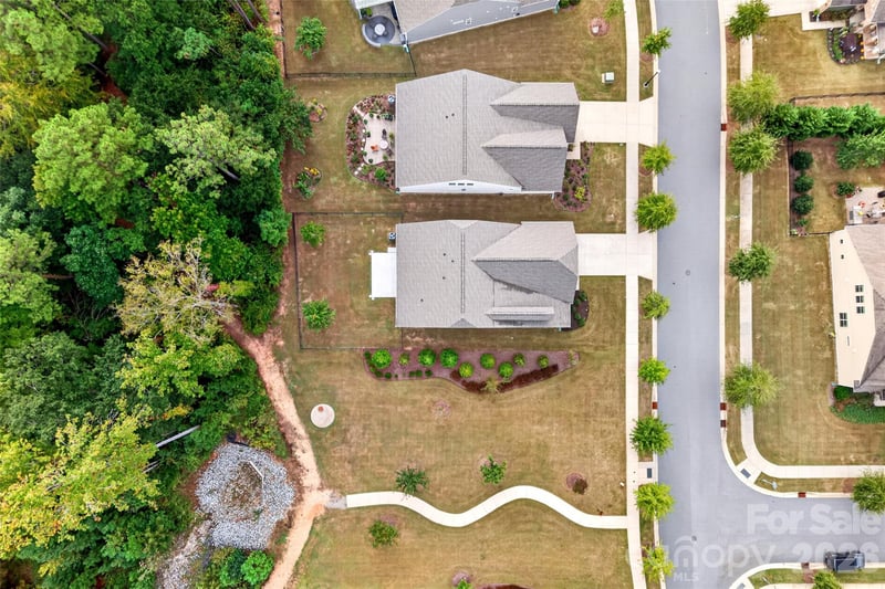 201 Picasso Ln, Mount Holly, NC 28120