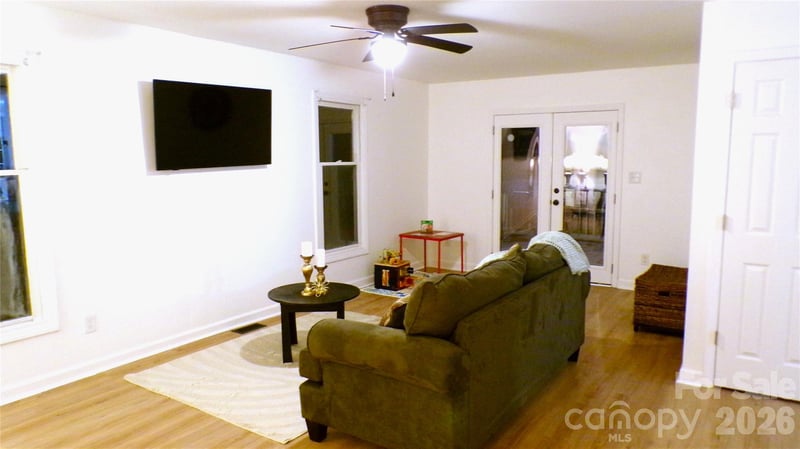 5504 Ilford St, Charlotte, NC 28215