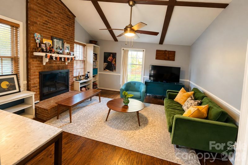 1225 E Barden Rd, Charlotte, NC 28226