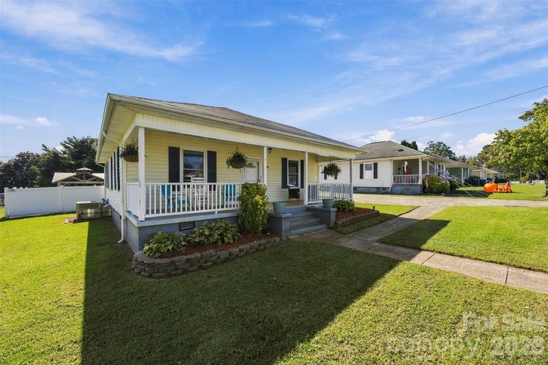 1501 Perfection Ave, Belmont, NC 28012