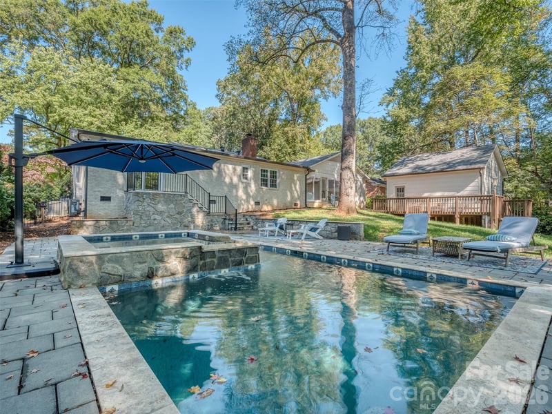 6129 Page Ct, Charlotte, NC 28270