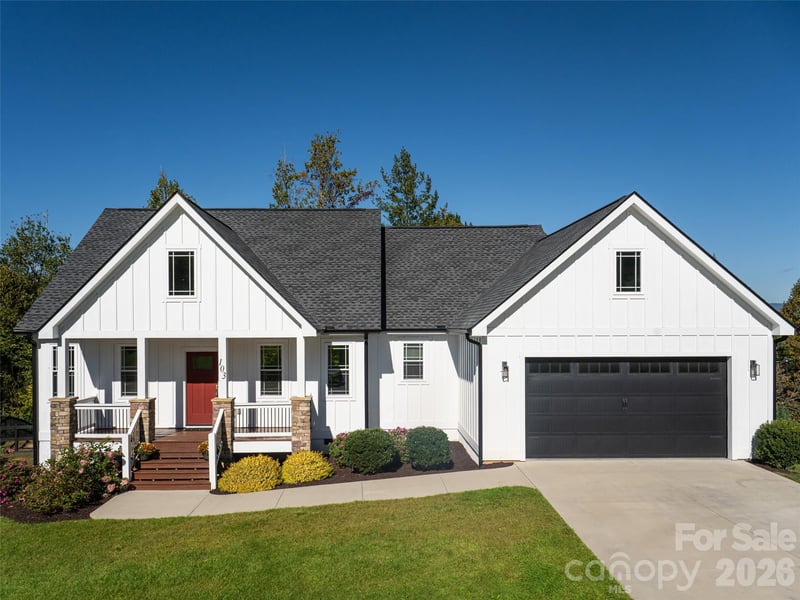 103 Hayes Ridge Ln, Mills River, NC 28759