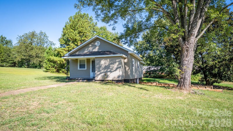 135 Vinson Rd, Statesville, NC 28677