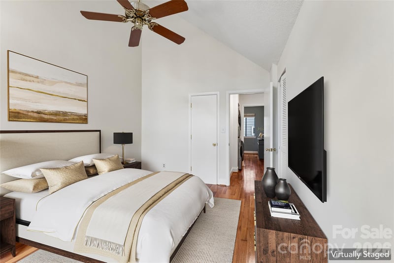 422 W 8th St, Charlotte, NC 28202