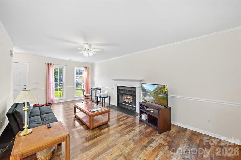 2374 Eagle Glen Ct, Gastonia, NC 28056