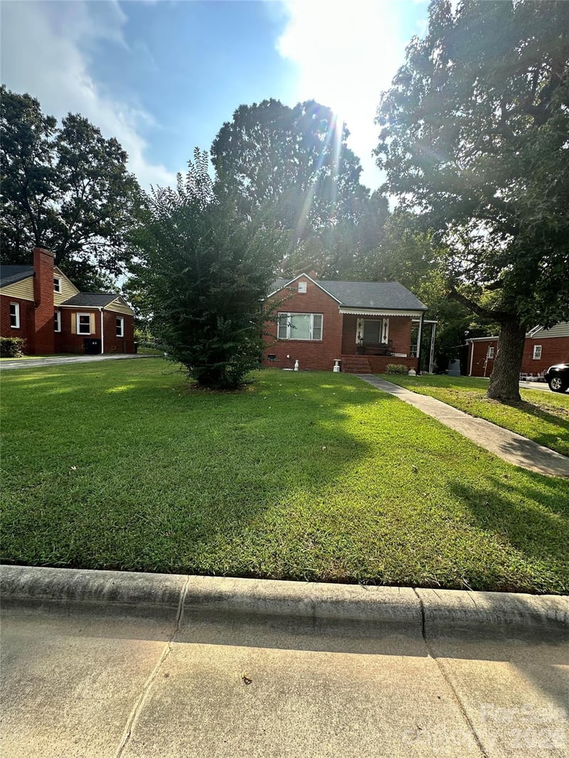 537 Bowman Rd, Charlotte, NC 28217