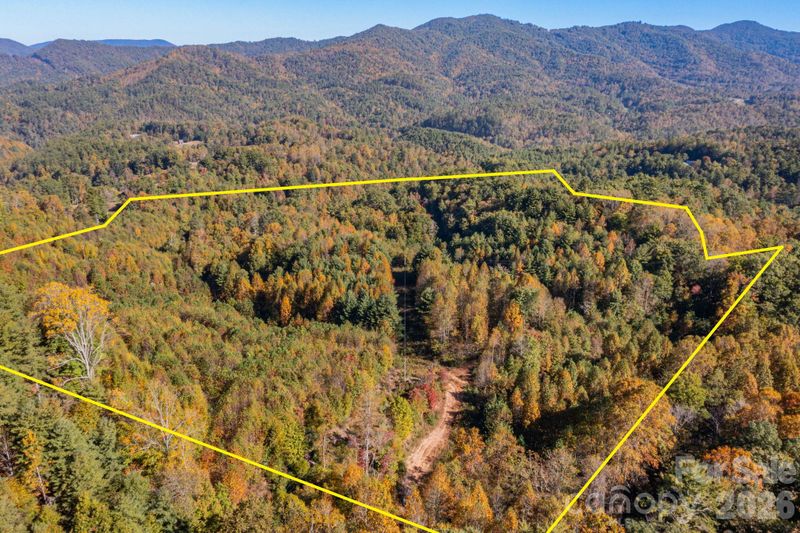 000 Destiny Rd, Waynesville, NC 28785