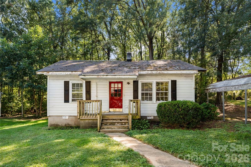509 E Church St, Dallas, NC 28034