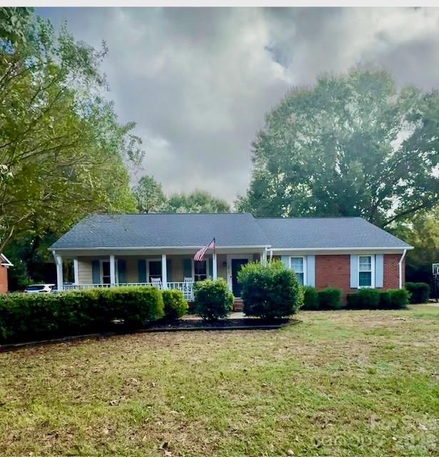 9915 Ridgemore Dr, Charlotte, NC 28277