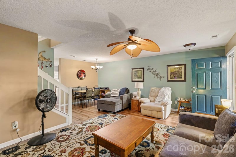 12732 Hennigan Place Ln, Charlotte, NC 28214