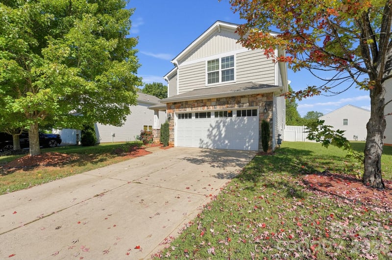 10019 Bristley Rd, Charlotte, NC 28227