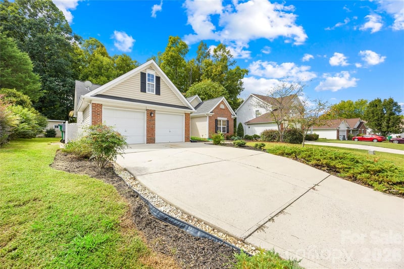 9521 Foggy Meadow Rd, Charlotte, NC 28269