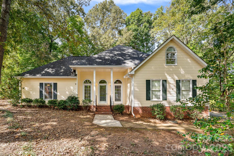 8311 Poplar Grove Cir, Waxhaw, NC 28173