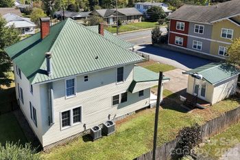 444 S Broad St, Brevard, NC 28712