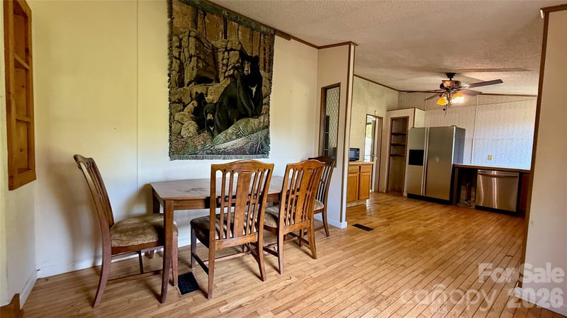 898 Rock Creek Rd, Burnsville, NC 28714