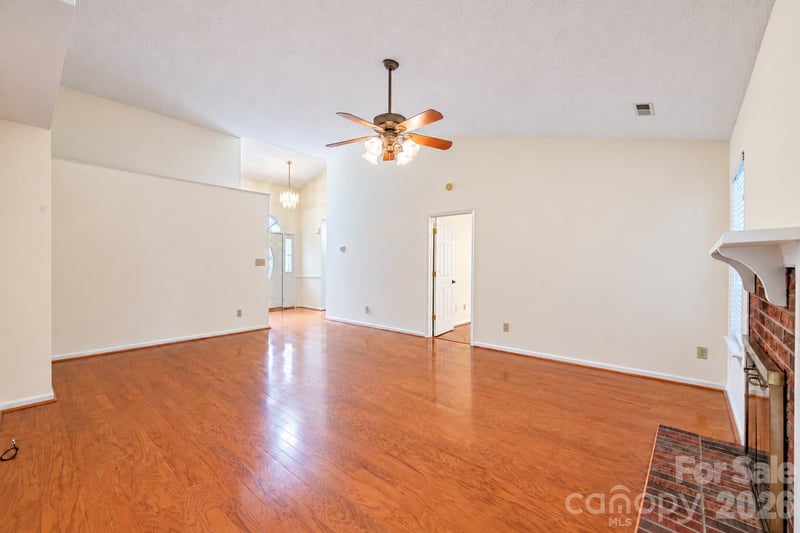 1089 Weddington Woods St NW, Concord, NC 28027
