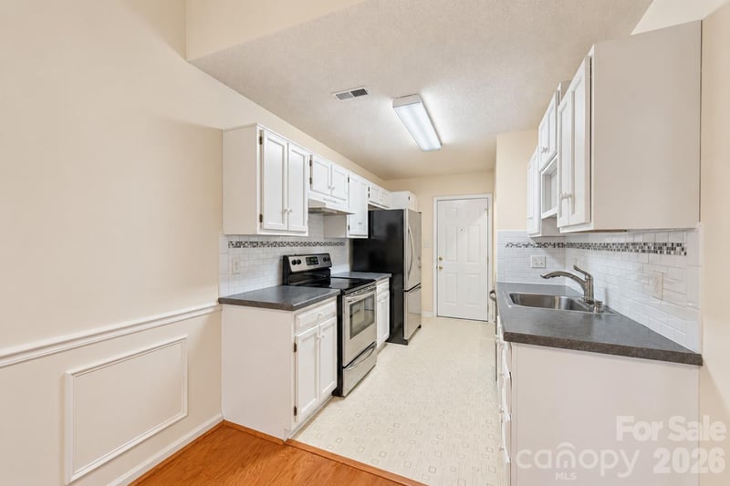1089 Weddington Woods St NW, Concord, NC 28027