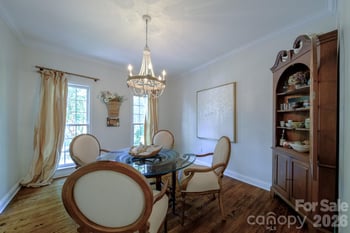9330 Valley Rd, Charlotte, NC 28270