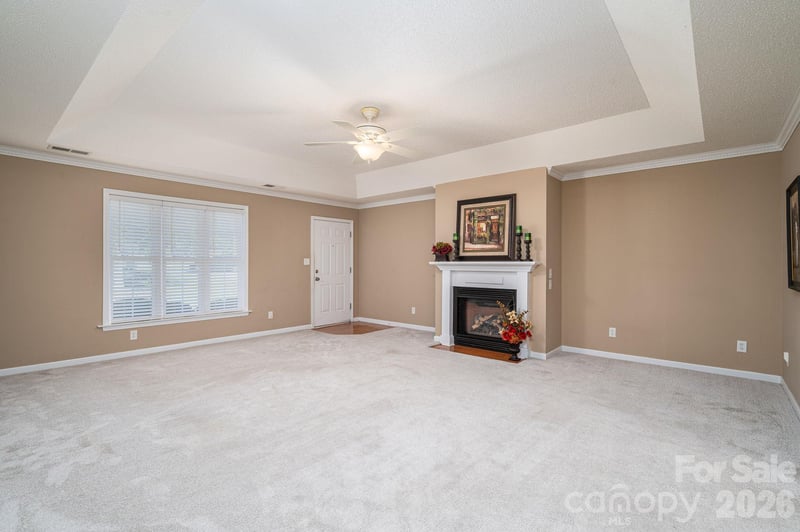 559 Queen Brogan Ct, Gastonia, NC 28054