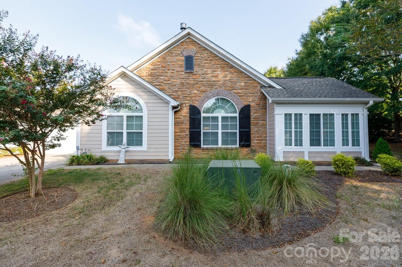 132 Lone Oak Cir, Rock Hill, SC 29732